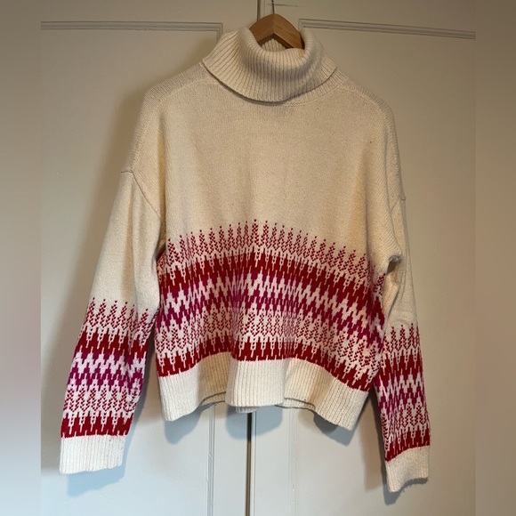 Women’s Banana Republic Cozy Knit Oversized Turtleneck Sweater - Picture 1 of 5